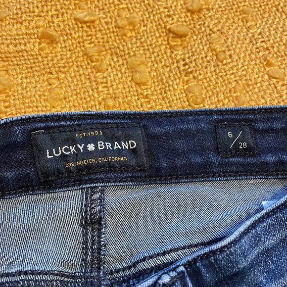 Dark Wash Lucky Brand Jeans - Picture 10 of 10